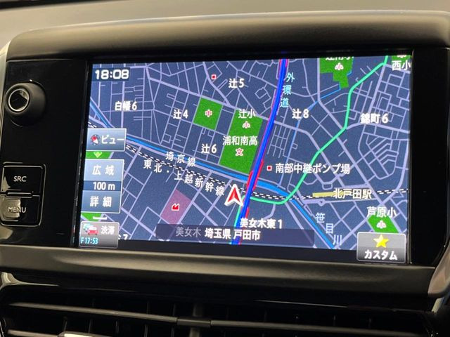 ●純正ナビ:一体感のあるナビは、高級感ある車内を演出してくれます。オーディオ機能も充実しておりますので、運転もより楽しめます♪