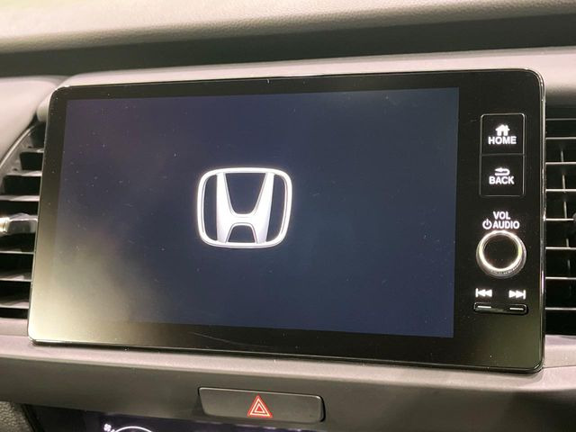 【純正9型ナビ】人気の純正ナビを装備。オーディオ機能も充実しており、Bluetooth接続すればお持ちのスマホやMP3プレイヤーの音楽を再生可能!毎日の運転がさらに楽しくなります!!