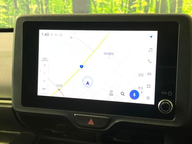 �y8�C���` �f�B�X�v���C�I�[�f�B�I�z���ʂ̃f�B�X�v���C��AppleCarPlay��AndroidAuto�����p�\�B�傫�ȉ�ʂŃX�}�z�i�r�A�v���������p���������܂���