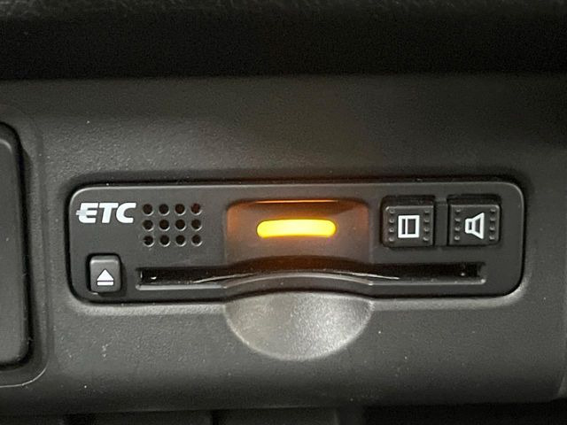 【ETC】高速道路の料金所をストレスなく通過!話題のスポットやサービスエリアに多い「スマートIC」利用時は必須のアイテムです。当店でセットアップを実施、ご納車当日からすぐにご利用いただけます!