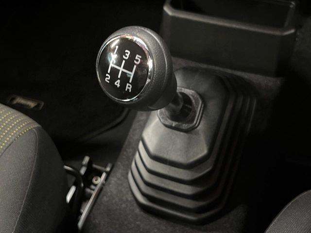 【フロア5速MT】5速MT!!思い通りな走行をお楽しみいただけます♪