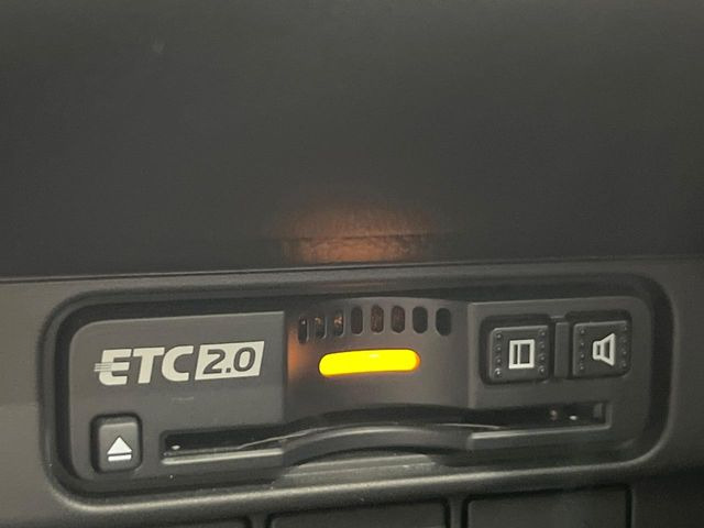 【ETC】高速道路の料金所をストレスなく通過!話題のスポットやサービスエリアに多い「スマートIC」利用時は必須のアイテムです。当店でセットアップを実施、ご納車当日からすぐにご利用いただけます!