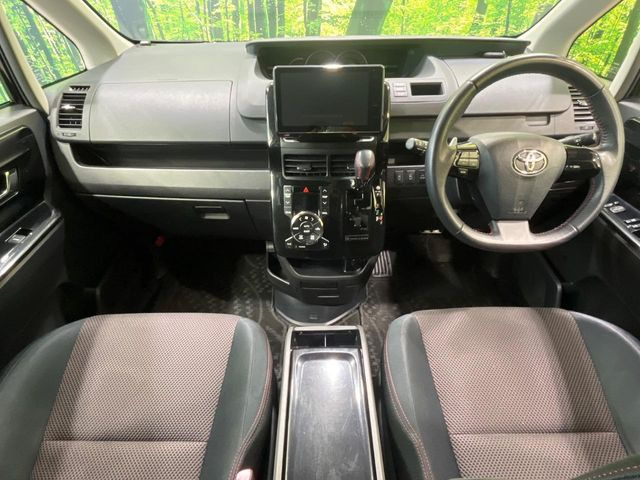 ヴォクシー2.0 ZS G’s