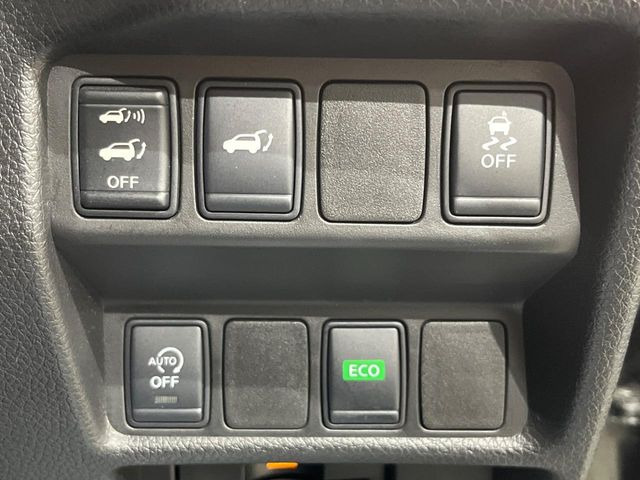 【パワーバックドア】スマートキーや運転席のボタンを押すだけでリアゲートが自動で開閉します!荷物を持っている時や、高い位置にあるバックドアを閉める際に便利な機能です♪