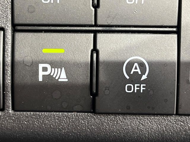 【クリアランスソナー】バンパーに付いたセンサーが障害物を検知!一定の距離に近づくとアラートで教えてくれます♪狭い駐車スペースや車庫入れ時も安心ですね☆