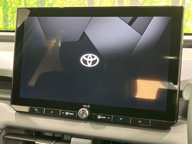 �y12.9�C���` �f�B�X�v���C�I�[�f�B�I�z���ʂ̃f�B�X�v���C��AppleCarPlay��AndroidAuto�����p�\�B�傫�ȉ�ʂŃX�}�z�i�r�A�v���������p���������܂���