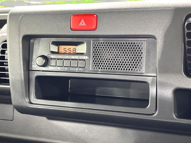 お好きな音楽を車内でお楽しみいただけます♪スピーカー交換・ウーハー追加などの音質向上や、最新ナビ・後席モニター等の取り付けも是非ご相談ください!