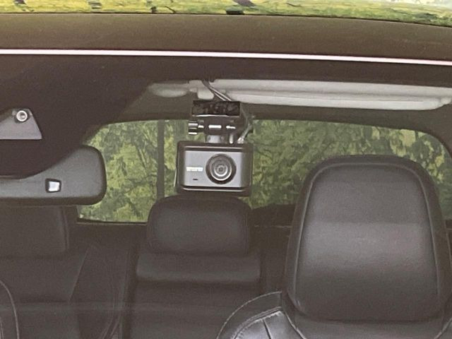 【ドライブレコーダー】ドライブレコーダー装備!走行中はもちろん、あおり運転や事故に遭遇した際、映像で記録し、万一のリスクに備えます。※記録用SDカードはお客様ご自身でご準備いただく必要があります。