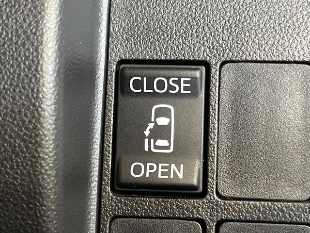【パワースライドドア】スマートキーや運転席のスイッチでスライドドアの開閉が可能♪電動だから力を入れてドアを開ける必要が無く、小さいお子様でも、重い荷物を持っている時もラクに開け閉めできます♪
