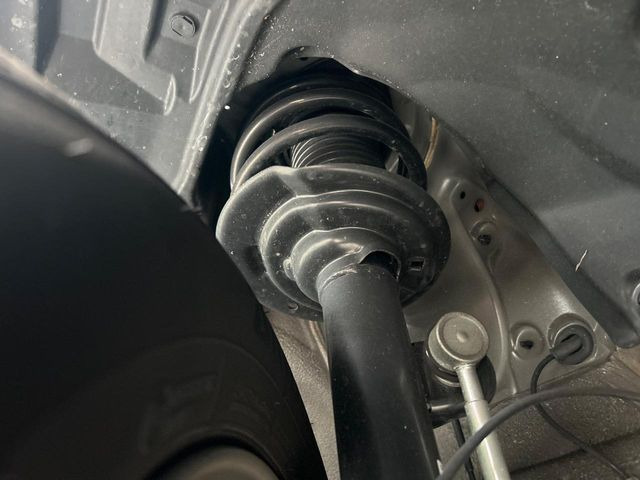 下回りの劣化予防の為の防錆加工の施工も承っております。降雪地域はもちろん、沿岸部にお住いの方や、趣味でマリン・ウィンタースポーツをされる方に大変好評いただいております。