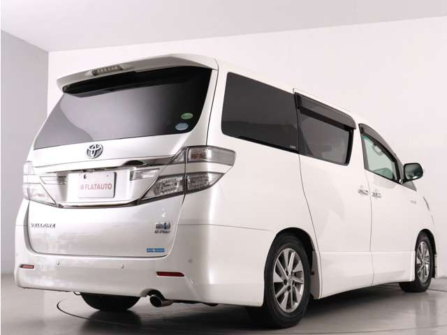 当店では、厳選された車両のみ展示しております。アルファード・ヴェルファイアに特化した専門店ならではの豊富な在庫の中から、お気に入りの一台をお探しください!