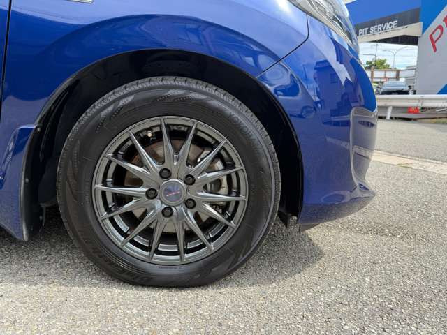 弊社は、お客さまのニーズにお応え出来るよう、豊富な車種を取り揃えております。お乗り換えの際も、是非、よろしくお願いいたします。