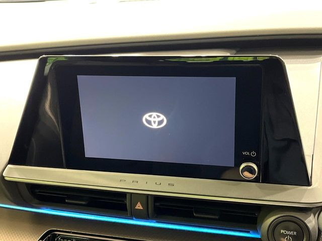 【8インチ ディスプレイオーディオ】大画面のディスプレイはAppleCarPlayやAndroidAutoが利用可能。大きな画面でスマホナビアプリ等が利用いただけます♪