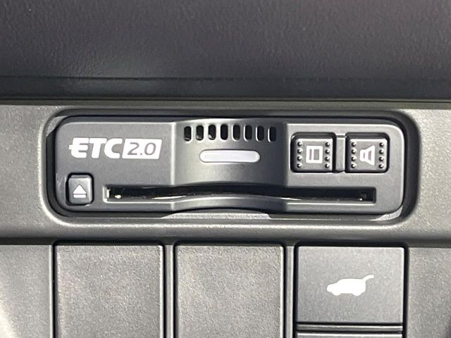 【ETC】高速道路の料金所をストレスなく通過!話題のスポットやサービスエリアに多い「スマートIC」利用時は必須のアイテムです。当店でセットアップを実施、ご納車当日からすぐにご利用いただけます!