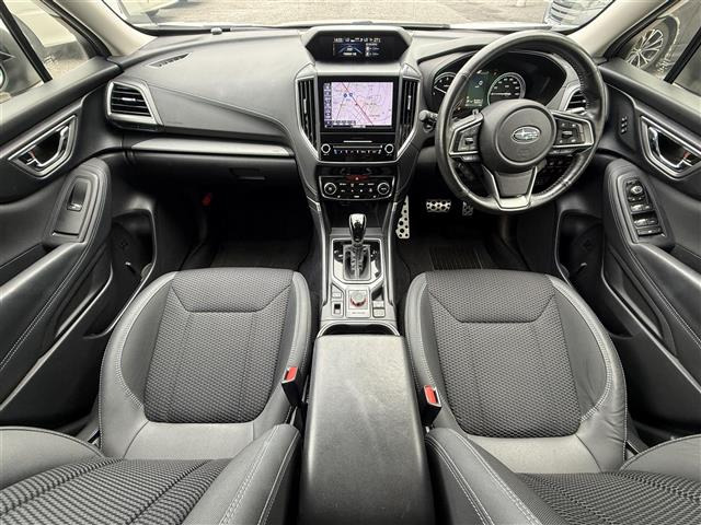 フォレスター2.5 プレミアム 4WD
