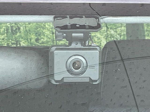 【ドライブレコーダー】ドライブレコーダー装備!走行中はもちろん、あおり運転や事故に遭遇した際、映像で記録し、万一のリスクに備えます。※記録用SDカードはお客様ご自身でご準備いただく必要があります。