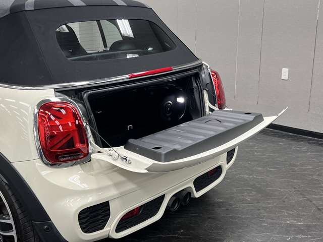 【下取・買取】お客様のお車の下取・買取、大歓迎です。日本車でも輸入車でもお気軽にご相談下さい。