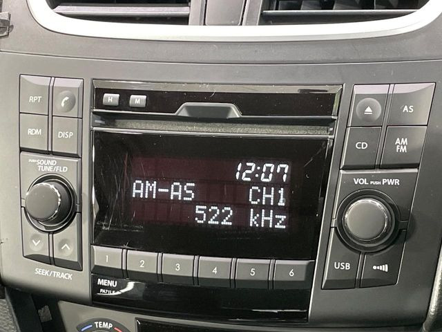 お好きな音楽を車内でお楽しみいただけます♪スピーカー交換・ウーハー追加などの音質向上や、最新ナビ・後席モニター等の取り付けも是非ご相談ください!