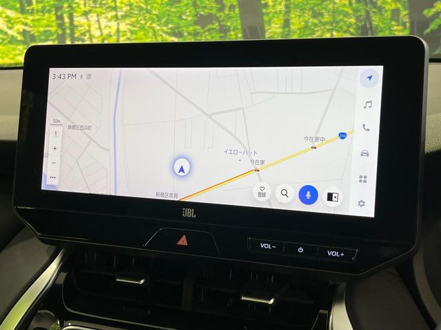 【大画面ナビ】人気の大型12インチナビを装備。存在感のある大画面はインパクト大!ナビ利用時のマップ表示は見やすく、テレビやDVDは臨場感がアップ!いつものドライブがグッと楽しくなります♪