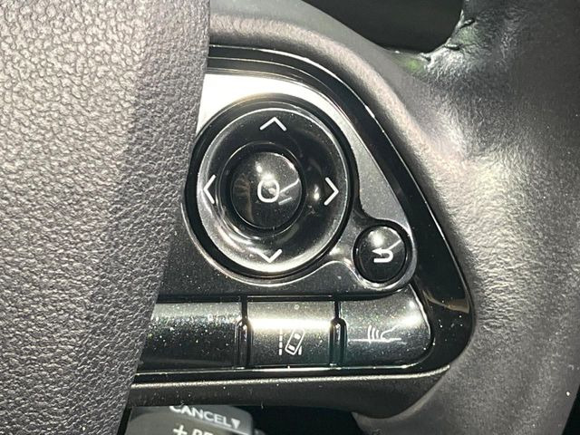 【トヨタセーフティセンス】走行中に前方の車両等を認識し、衝突しそうな時は警報とブレーキで衝突回避と被害軽減をアシスト。より安全にドライブをお楽しみいただけます。