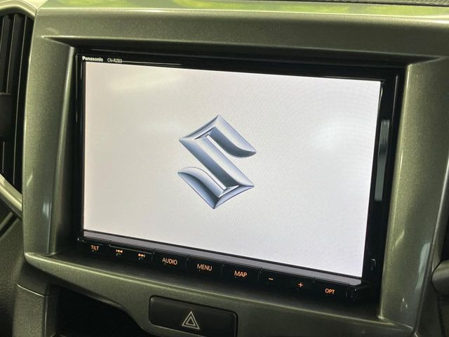 【純正8型ナビ】人気の純正ナビを装備。オーディオ機能も充実しており、Bluetooth接続すればお持ちのスマホやMP3プレイヤーの音楽を再生可能!毎日の運転がさらに楽しくなります!!