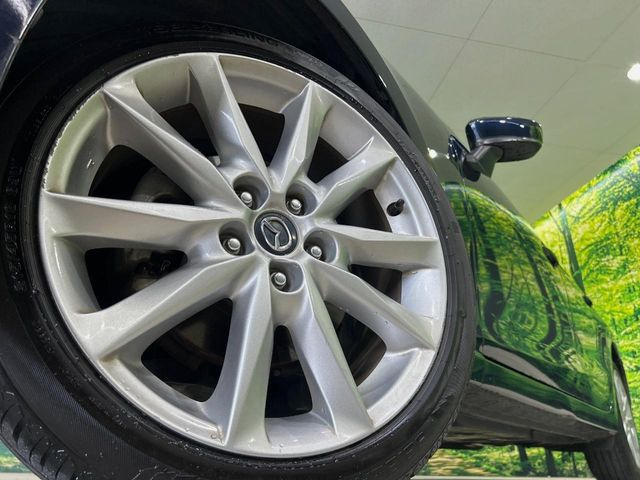 �y����18�C���`�A���~�z�C�[���z�O�ςɃ}�b�`���������A���~�z�C�[���𑕒����Ă���܂��B�e��ЊO�A���~�z�C�[����A�X�^�b�h���X�^�C�����戵�����Ă���܂��B���񂲑��k����������