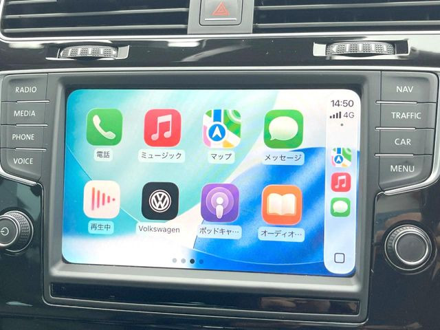 ��Apple Car Play:�X�}�z�Ƃ̗L���ڑ��ŁA�i�r�E�I�[�f�B�I�Đ��ȂǃX�}�z�̃A�v���@�\����ʂł��g����֗��@�\�ł�!