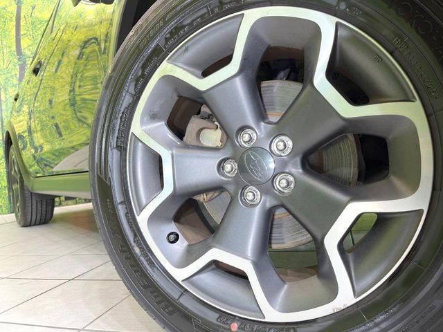 �y����17�C���`�A���~�z�C�[���z�O�ςɃ}�b�`���������A���~�z�C�[���𑕒����Ă���܂��B�e��ЊO�A���~�z�C�[����A�X�^�b�h���X�^�C�����戵�����Ă���܂��B���񂲑��k����������