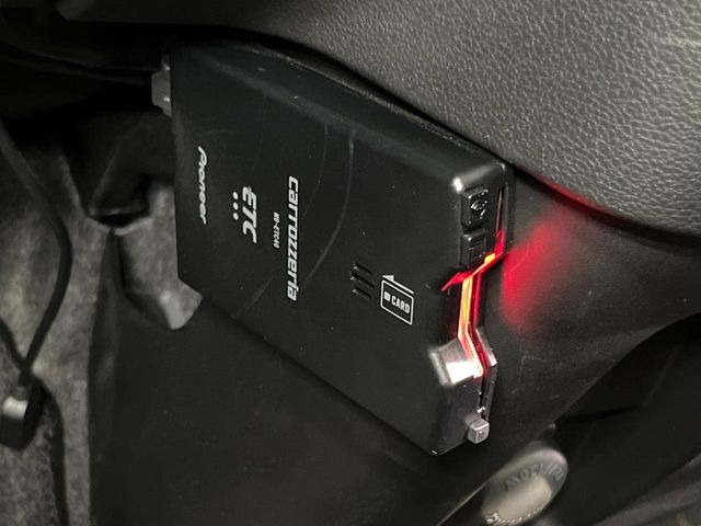 【ETC】高速道路の料金所をストレスなく通過!話題のスポットやサービスエリアに多い「スマートIC」利用時は必須のアイテムです。当店でセットアップを実施、ご納車当日からすぐにご利用いただけます!