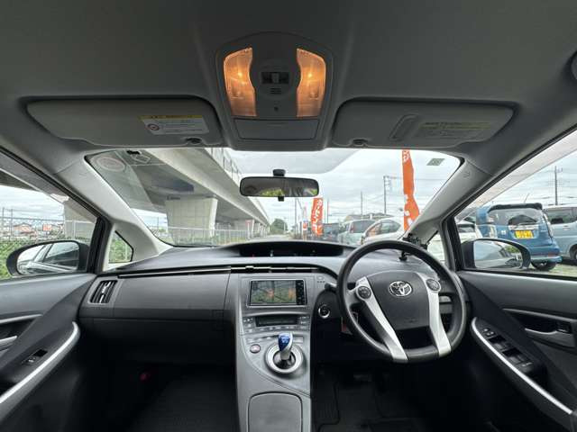 初心者の方でも安心して運転していただける視野の広さとなっております。