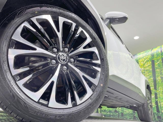 �y����18�C���`�A���~�z�C�[���z�O�ςɃ}�b�`���������A���~�z�C�[���𑕒����Ă���܂��B�e��ЊO�A���~�z�C�[����A�X�^�b�h���X�^�C�����戵�����Ă���܂��B���񂲑��k����������