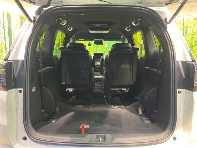 ドライバーによって運転しやすいポジションは異なり、あの車はどうなのか不安なこともありますよね。気になるお車は店頭で乗り込んでご確認いただけます♪