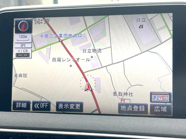 ●純正ナビ:一体感のあるナビは、高級感ある車内を演出してくれます。オーディオ機能も充実しておりますので、運転もより楽しめます♪