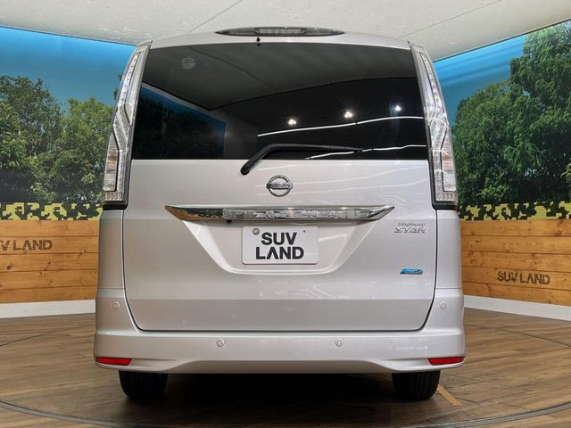 安心の最長10年・走行無制限保証(有償)をご用意。保証内容も充実はもちろん、無料点検&オイル交換や、年中無休の全国・24時間ロードサービスも付帯されておりますのでご安心下さい。