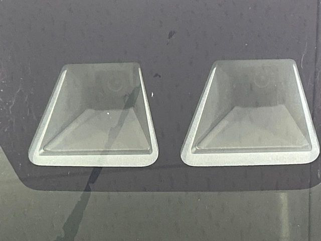 【スマートアシスト】走行中に前方の車両等を認識し、衝突しそうな時は警報とブレーキで衝突回避と被害軽減をアシスト。より安全にドライブをお楽しみいただけます。