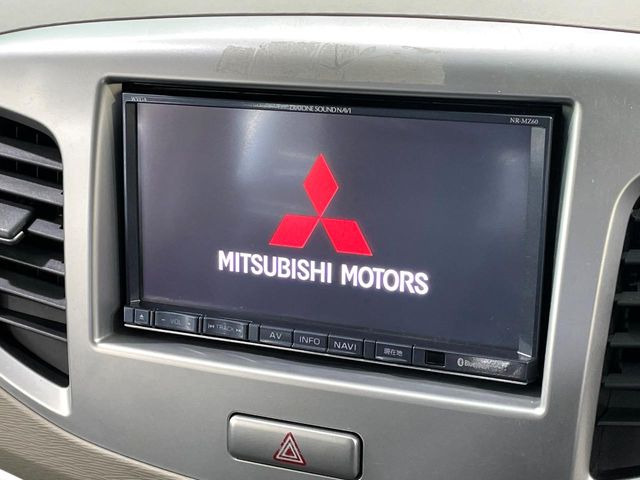 【ナビゲーション】目的地までしっかり案内してくれる使いやすいナビ。Bluetooth接続すればお持ちのスマホやMP3プレイヤーの音楽を再生可能!毎日の運転がさらに楽しくなります!!