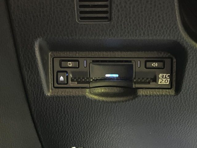 【ETC】高速道路の料金所をストレスなく通過!話題のスポットやサービスエリアに多い「スマートIC」利用時は必須のアイテムです。当店でセットアップを実施、ご納車当日からすぐにご利用いただけます!