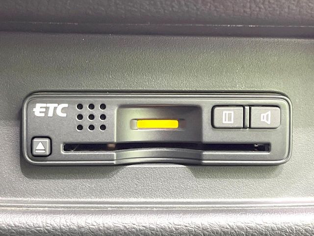 【ETC】高速道路の料金所をストレスなく通過!話題のスポットやサービスエリアに多い「スマートIC」利用時は必須のアイテムです。当店でセットアップを実施、ご納車当日からすぐにご利用いただけます!