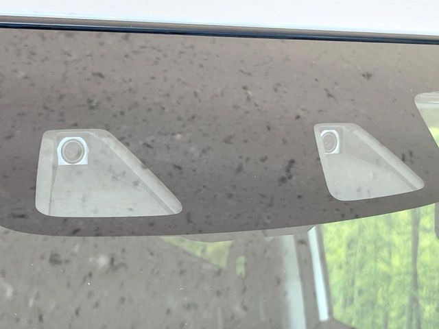【スズキ セーフティサポート】走行中に前方の車両等を認識し、衝突しそうな時は警報とブレーキで衝突回避と被害軽減をアシスト。より安全にドライブをお楽しみいただけます。