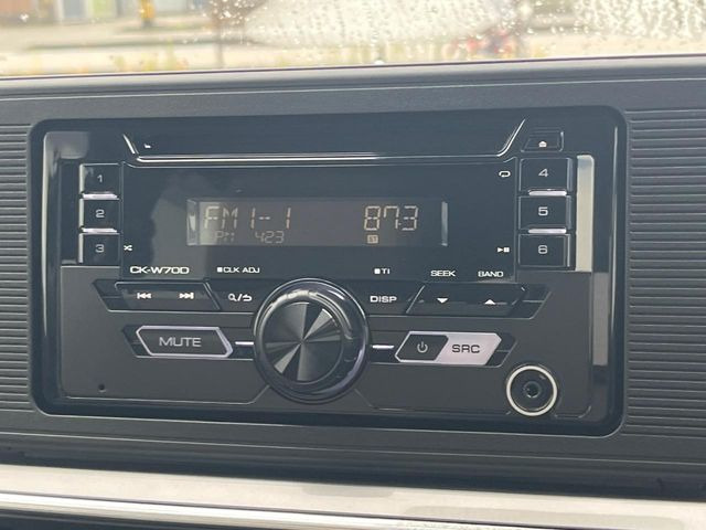 お好きな音楽を車内でお楽しみいただけます♪スピーカー交換・ウーハー追加などの音質向上や、最新ナビ・後席モニター等の取り付けも是非ご相談ください!