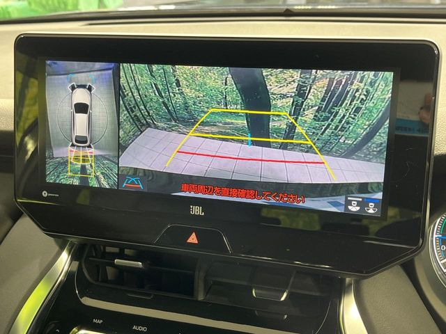 【パノラミックビューモニター】専用のカメラにより、上から見下ろしたような視点で360度クルマの周囲を確認することができます☆死角部分も確認しやすく、狭い場所での切り返しや駐車もスムーズに行えます。