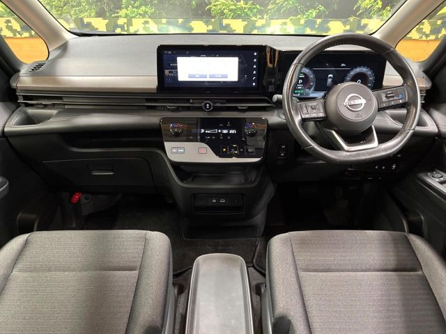 セレナ1.4 e-POWER ハイウェイスターV