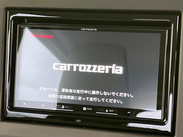 【ナビゲーション】使いやすいナビで目的地までしっかり案内してくれます。各種オーディオ再生機能も充実しており、お車の運転がさらに楽しくなります!!