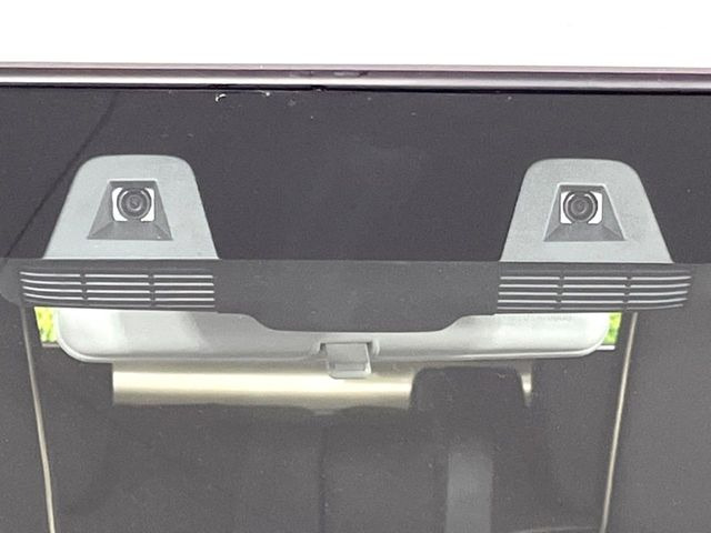 【スズキ セーフティサポート】走行中に前方の車両等を認識し、衝突しそうな時は警報とブレーキで衝突回避と被害軽減をアシスト。より安全にドライブをお楽しみいただけます。