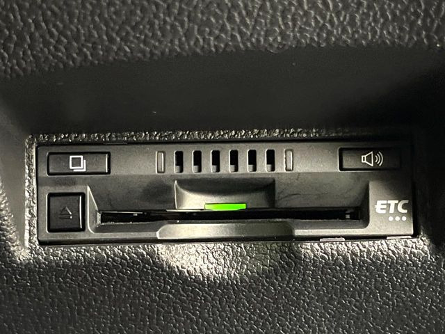 【ETC】高速道路の料金所をストレスなく通過!話題のスポットやサービスエリアに多い「スマートIC」利用時は必須のアイテムです。当店でセットアップを実施、ご納車当日からすぐにご利用いただけます!