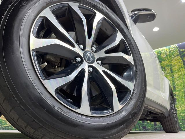 �y����18�C���`�A���~�z�C�[���z�O�ςɃ}�b�`���������A���~�z�C�[���𑕒����Ă���܂��B�e��ЊO�A���~�z�C�[����A�X�^�b�h���X�^�C�����戵�����Ă���܂��B���񂲑��k����������