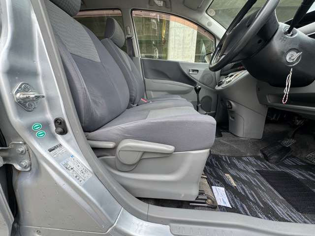 内装です☆納車前にクリーニングも実施致します☆
