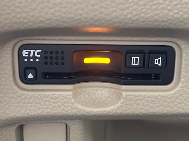 【ETC】高速道路の料金所をストレスなく通過!話題のスポットやサービスエリアに多い「スマートIC」利用時は必須のアイテムです。当店でセットアップを実施、ご納車当日からすぐにご利用いただけます!
