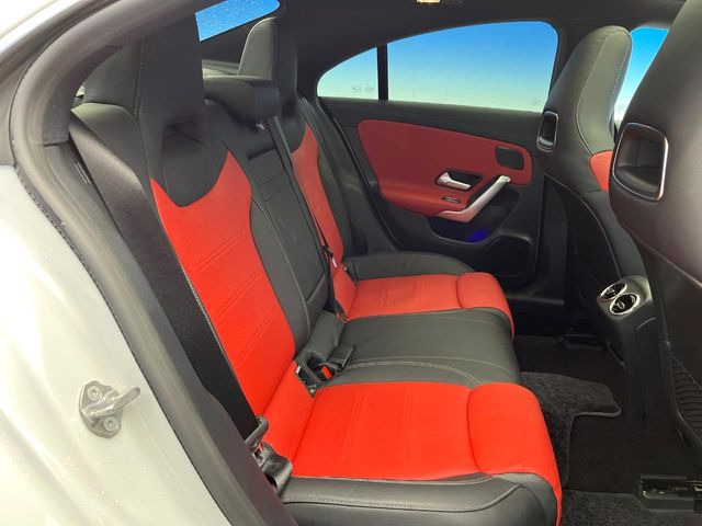 ���㕔���Ȃ��C�ɂȂ�悤�ȃL�Y�E�����ւ��蓙�A�傫�ȃ_���[�W�͂Ȃ��A�ǍD�ȏ�Ԃł��B