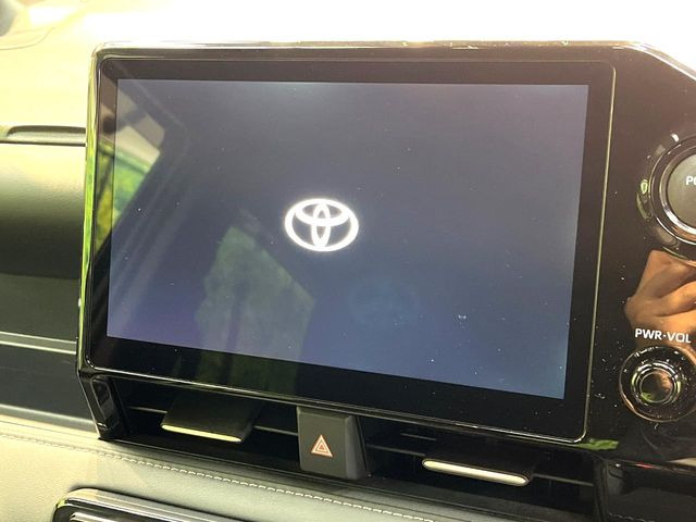 【10.5インチ ディスプレイオーディオ】大画面のディスプレイはAppleCarPlayやAndroidAutoが利用可能。大きな画面でスマホナビアプリ等が利用いただけます♪